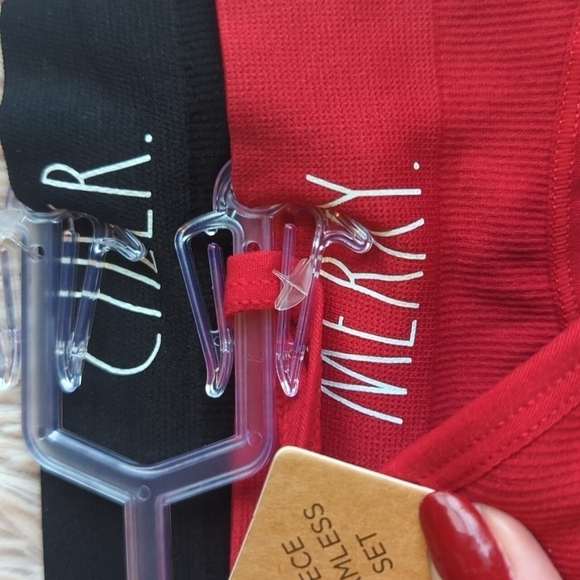 Rae Dunn Christmas Theme 3 Piece Comfort Set, Seamless - Picture 4 of 7